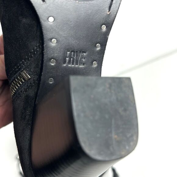 Frye Black Suede Leather Dani
Whipstitch Peep Toe Lace zip Booties block Heel 8 - Picture 11 of 13